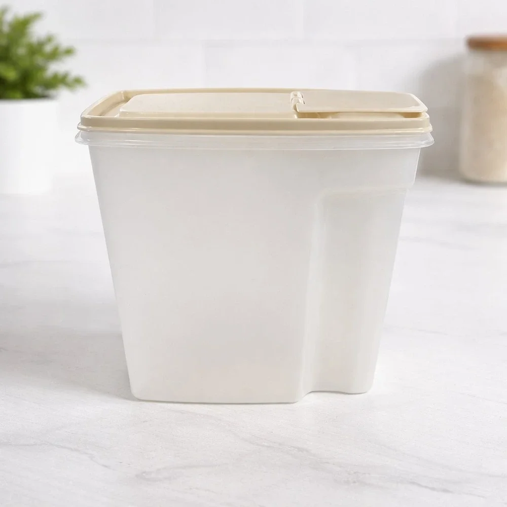 Rubbermaid‎ Servin Saver 1.3 Gallon 5.0 L Cereal Keeper Storage Container Almond